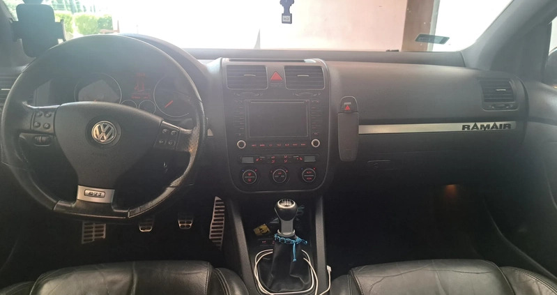 Volkswagen Golf cena 30500 przebieg: 247570, rok produkcji 2005 z Bolków małe 172